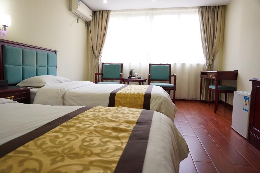 Guangdong Oversea Chinese Hotel Гуанчжоу Номер фото