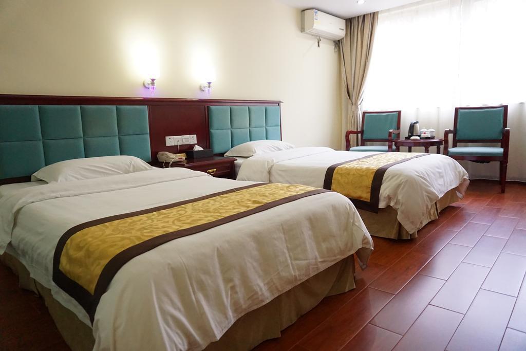 Guangdong Oversea Chinese Hotel Гуанчжоу Номер фото