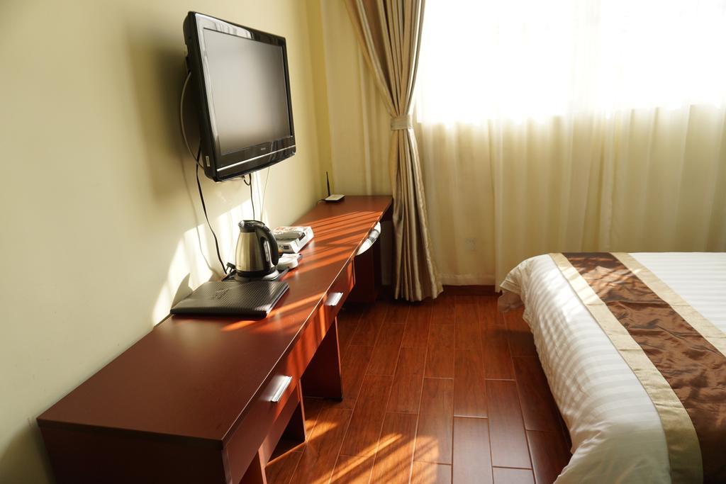 Guangdong Oversea Chinese Hotel Гуанчжоу Номер фото
