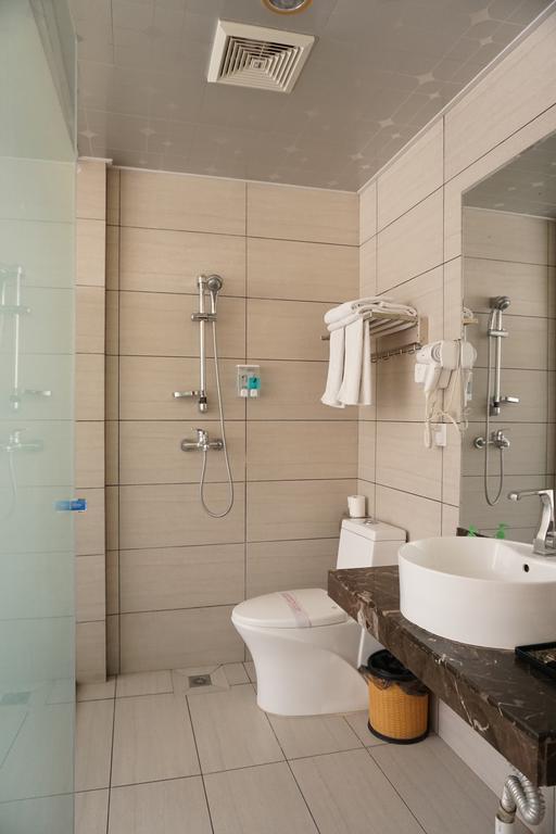 Guangdong Oversea Chinese Hotel Гуанчжоу Номер фото