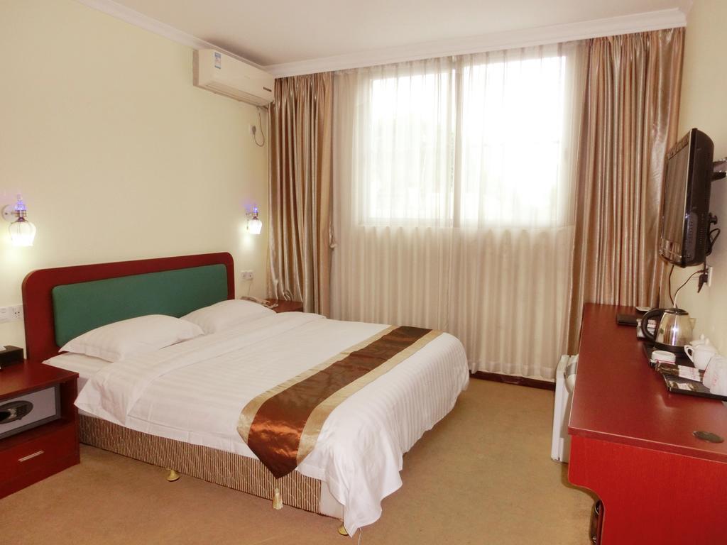 Guangdong Oversea Chinese Hotel Гуанчжоу Экстерьер фото