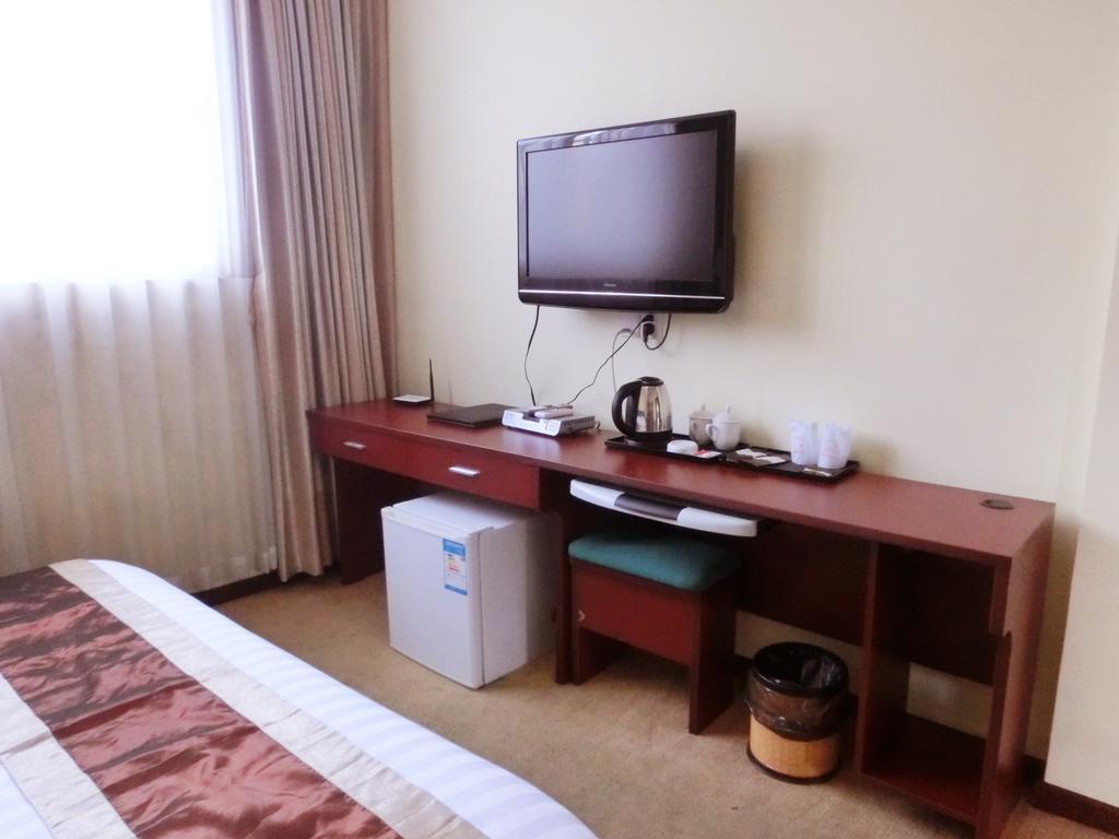 Guangdong Oversea Chinese Hotel Гуанчжоу Экстерьер фото